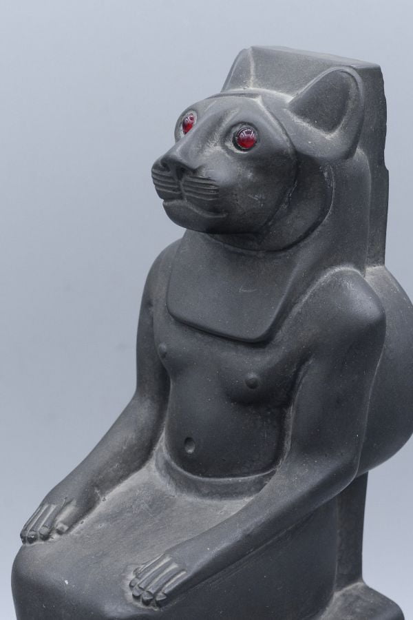 Unique Egyptian goddess Sekhmet Seated on Throne vintage basalt stone made in egypt - Image 4