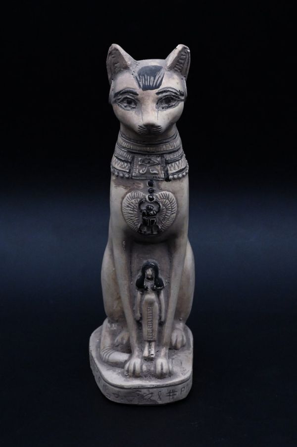 Unique statue of Egyptian Bastet hand carved heavy large Ancient Egyptian mythology made in Egypt - Image 5