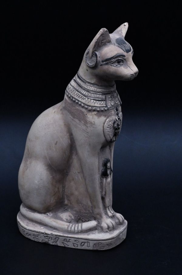 Unique statue of Egyptian Bastet hand carved heavy large Ancient Egyptian mythology made in Egypt