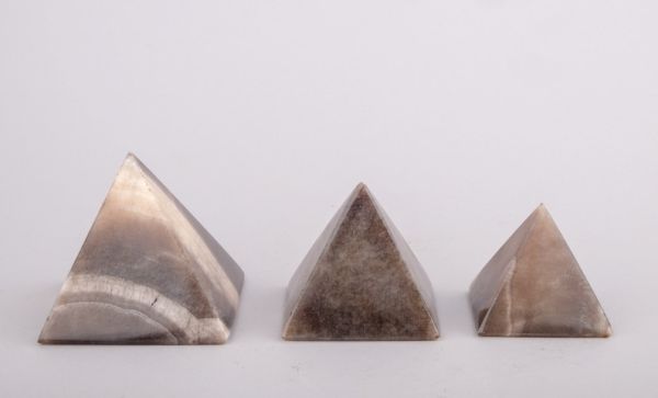 Vintage pyramids of Egypt Set - Set of 3 Pyramid- Egyptian Pyramids - EGYPTIAN Home Decor - Gray Alabaster Stone made in Egypt - Image 2